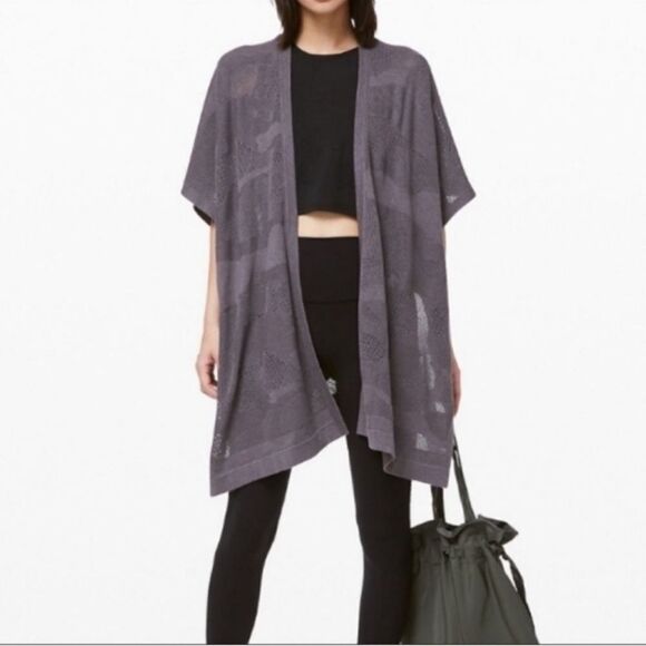 Lululemon Find Your Light Wrap Heathered Moonwalk - Picture 2 of 15